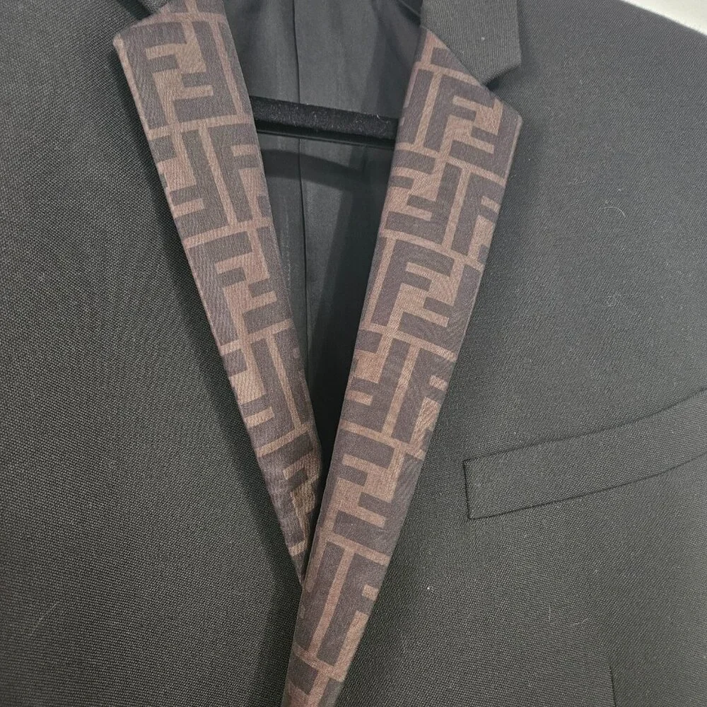 Fendi Men’s Suit Coat – Luxury Wool Blazer – Size L (IT 56) – Black – Authentic
